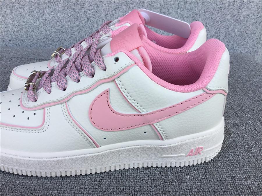 AIR FORCE 1 ’07 SU19 AF1 BEIGE PINK