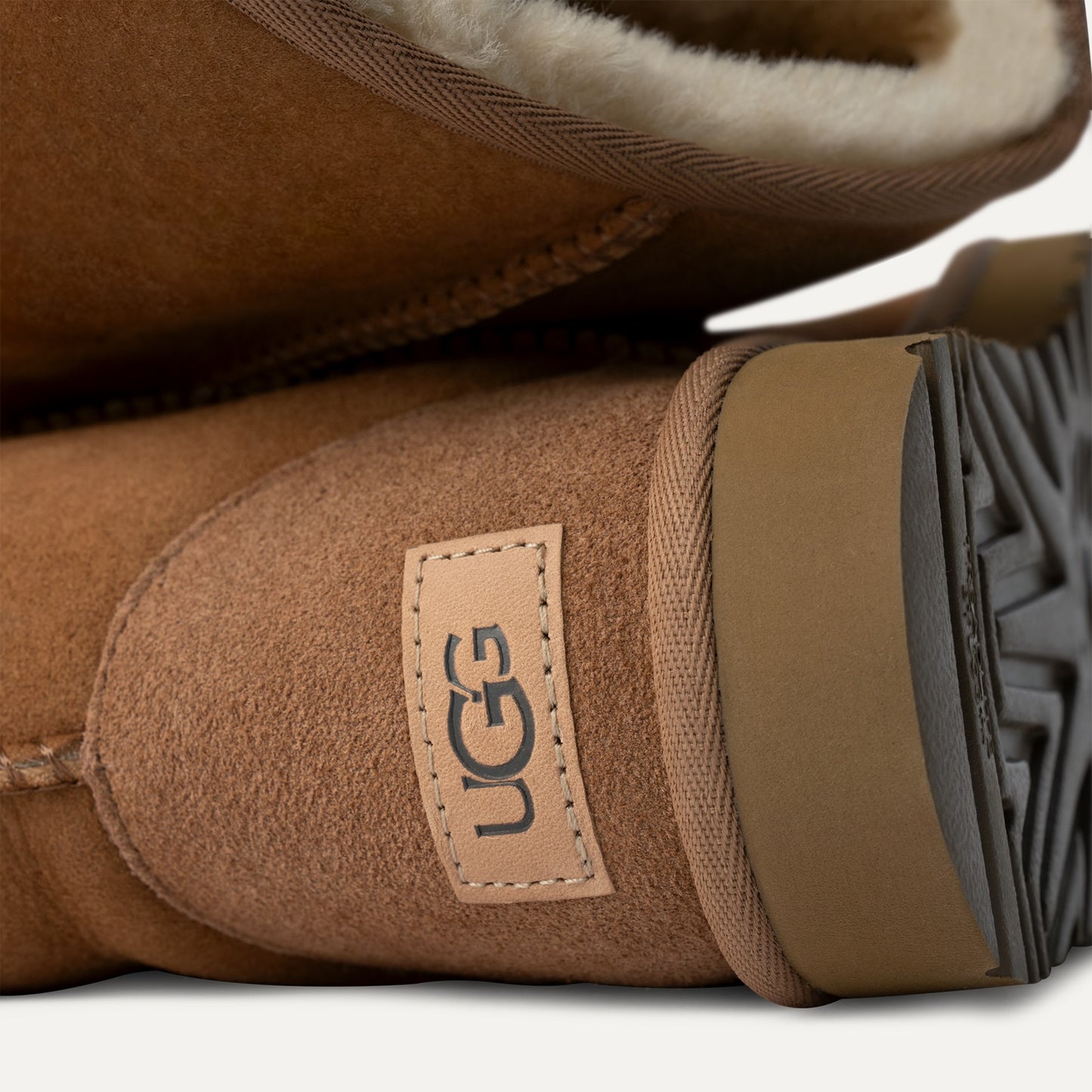 UGG Classic Short II Boot Chestnut