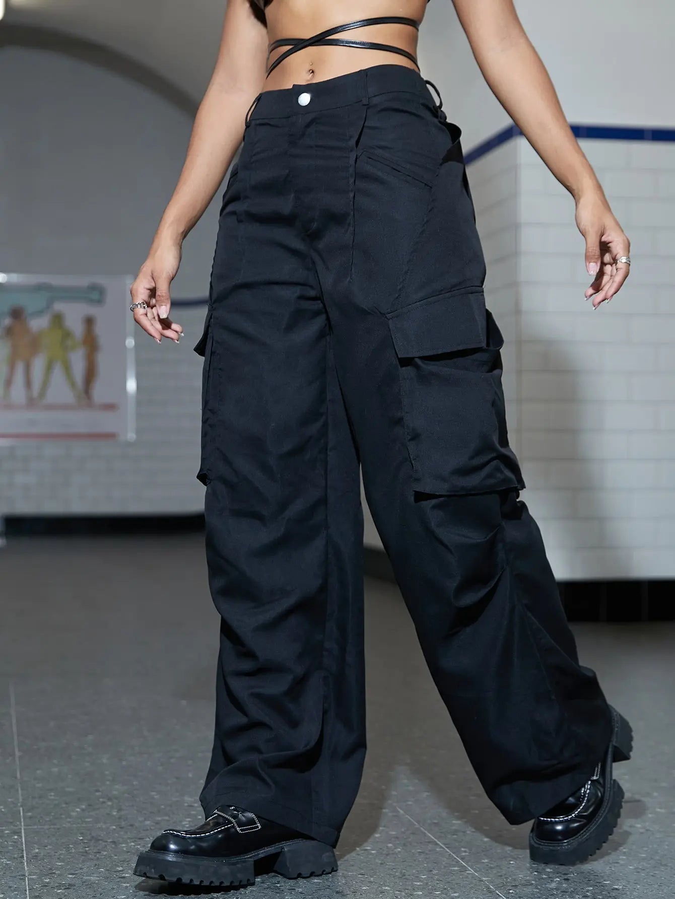 Solid Wide Leg Cargo Pants